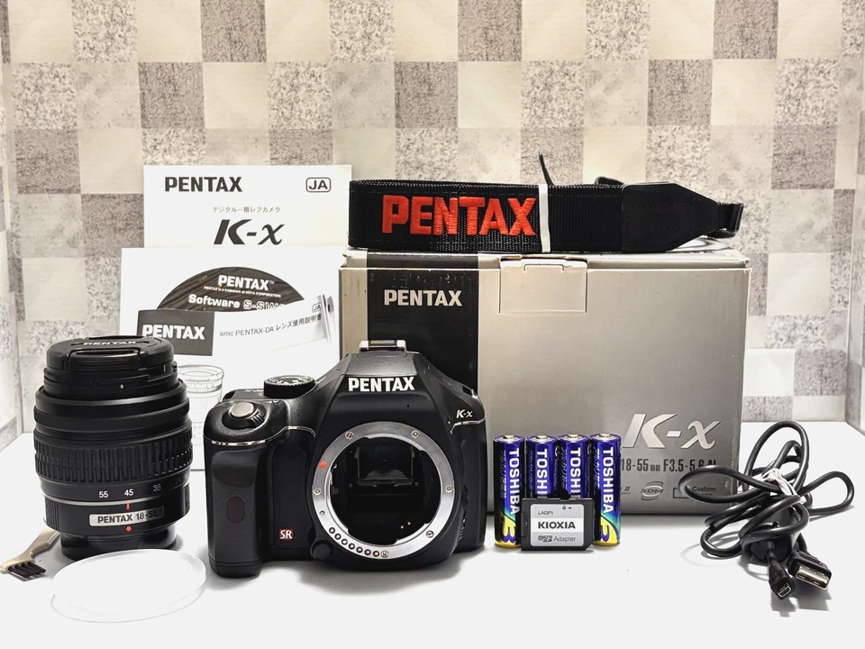 [Near mint in Box]Pentax K-X 12.4 MP multilingual Digital SLR Camera - Black JP - Image 1 of 4