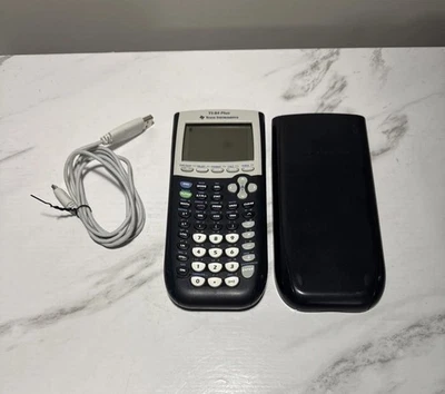 Calculadora gráfica funcional TI-84 Plus com capa e cabo USB ponto minúsculo na tela - Imagem 1 de 4