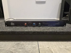 DBX 160X Studio Compressor Limiter - Rack Mount - Picture 1 of 4