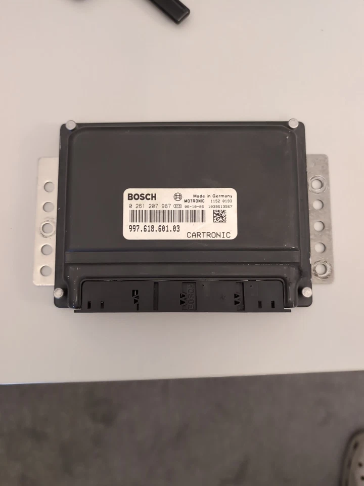 Porsche 987 Cayman Boxster ECU Bosch - Immagine 1 di 1
