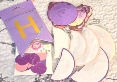 Suministros de fiesta de cumpleaños púrpura colgante mariposas espirales feliz cumpleaños pancarta Foto 1 de 4