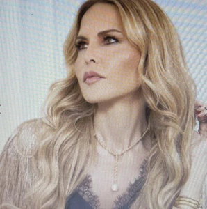 NEW Leeada Bryn Pearl Lariat Necklace  14k gold plated over brass, genuine pearl - Picture 1 of 7