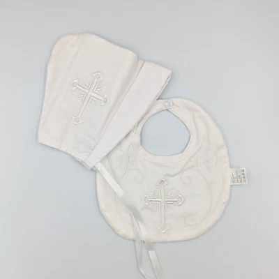 Juego de bautizo con gorro y babero recién nacido Foto 1 de 4