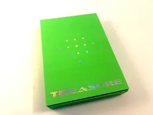 Treasure Effect K-Pop The First Step COMPLETE Box Set CD Book Poster LIKE NEW! - Foto 1 di 4
