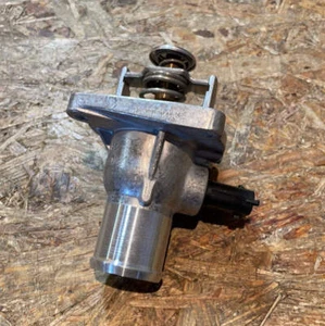 Alloggiamento termostato originale GM Opel Astra H Zafira B 1,6L/1,8L nuovo - Foto 1 di 5