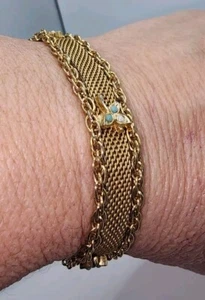 Vintage Sign GOLDETTE NY Goldtone Mesh Chain Bracelet Faux Pearl Flower 6" READ - Picture 1 of 14