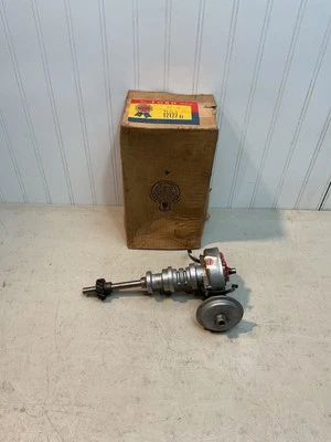 NOS 1955 FORD FAIRLANE & F-100/350 TRUCK 239-272 DISTRIBUTOR NEW OEM FORD REMAN. - Image 1 of 4