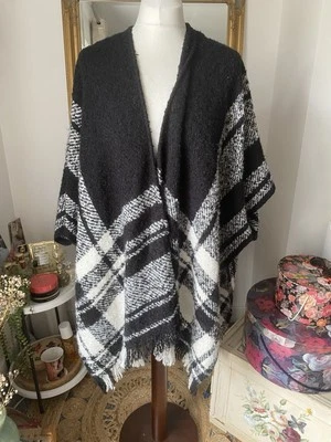 NINE WEST BLACK CHECK BATWING PONCHO STYLE CARDIGAN - Image 1 of 4