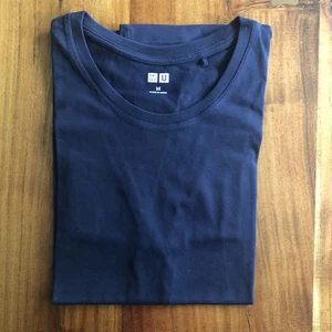 UNIQLO T-Shirt Gr. M NEU! - Bild 1 von 5