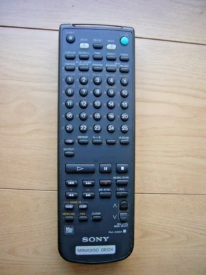 Used Remote control for SONY MDS-W1 with Tracking - Image 1 of 2