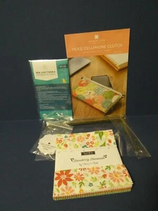 NEW MSQC 2024 JENNY'S COUNTDOWN CHRISTMAS HEXIE CELLPHONE CLUTCH + CHARM PACK - Picture 1 of 12