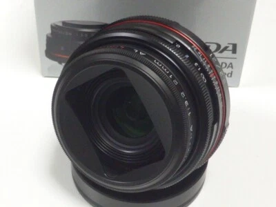 PENTAX Single Focus Lens HD DA 21mm F3.2AL Limited Black K mount APS-C New - Image 1 of 4