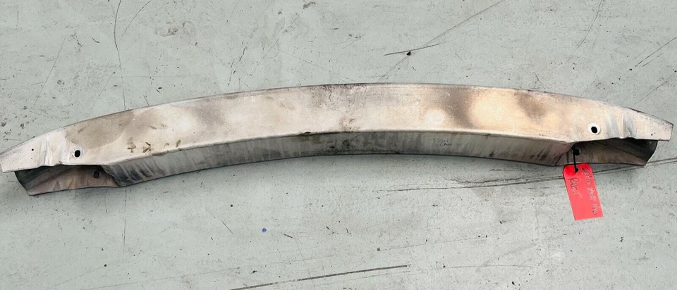 05-11 Barra de refuerzo de parachoques trasero Audi A6 Quattro choque impacto OEM Foto 1 de 4