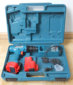 Vintage MAKITA Akku-Bohrschrauber 6223D 12 Volt 2X Akku Ladegerät DC1290 Koffer - Bild 1 von 17