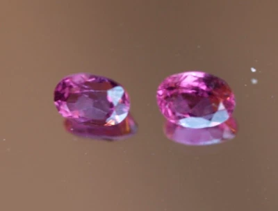 2 Turmaline 0,92 ct oval Rubellit rot 2,8 x 4,1 x 5,2 mm augenrein Turmalin - Bild 1 von 4