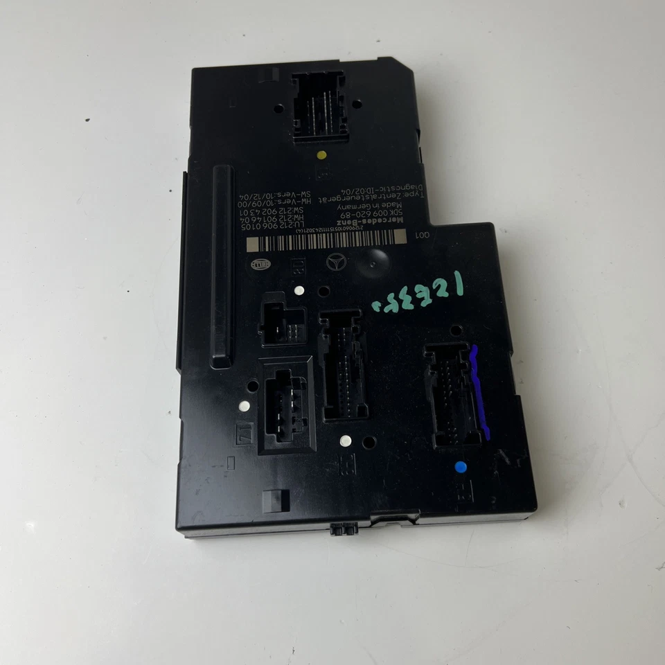 2012 MERCEDES-BENZ E350 SAM RELAY FUSE BOX 2129060105 OEM - Изображение 1 из 4