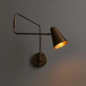Aplique de pared moderno de latón estilo mediados de siglo luz única oscilante latón articulado - Imagen 1 de 5
