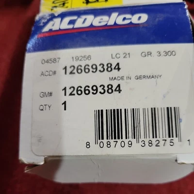ACDelco GM OE/GM Genuine Parts 12669384 - Fuel Injector 2008-2011 GM 3.6 Engines - Image 1 of 3