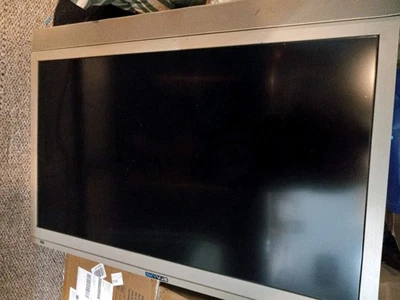 SKYVUE OUTDOOR WEATHERPROOF HD TV SOUND BAR REMOTE FILTERS MANUALS 46" FOR PARTS - Image 1 of 4