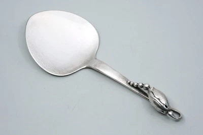 Servidor de pastelería Blossom de Georg Jensen de plata de ley de 7 1/4" 79,6 g sin monograma Foto 1 de 4