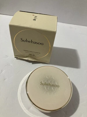 Sulwhasoo Perfecting Cushion Broad Spectrum SPF 50+ Sunscreen Natural Beige - Image 1 of 4