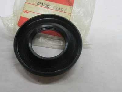 Sello de aceite SUZUKI OEM para Suzuki 09285-33001 Savage 650 GS1100E GS1100E TC 33x62x7 Foto 1 de 2