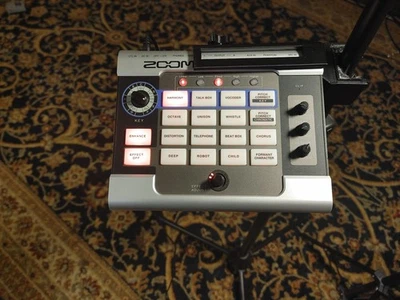 Стойка для микрофона вокального процессора Zoom V3 быстрое крепление - Изображение 1 из 4