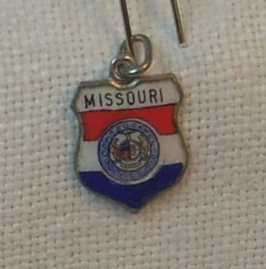 Vintage REU Sterling/Enamel Missouri State Flag Bracelet Travel Charm - NOS - Picture 1 of 2
