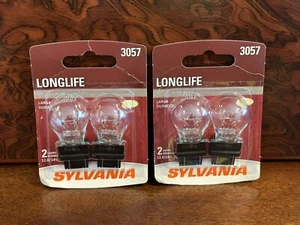 2 paquetes ~ 4 bombillas en total ~ Sylvania - 3057 bombillas - Imagen 1 de 2