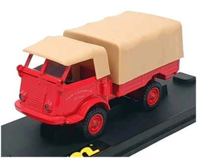 Verem 1/43 Scale Diecast 212 - Renault 4x4 Pompiers Fire Truck - Red/Tan - Image 1 of 4