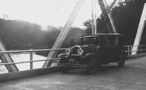 1920s Chrysler Automobile Car Parked Bridge River Amateur Photo Picture b/w - Picture 1 of 4