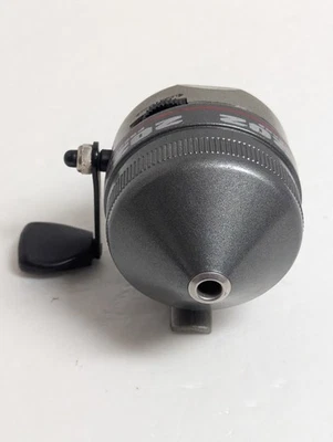 Carrete de pesca vintage Zebco 202 Bait Spin Casting  Foto 1 de 4