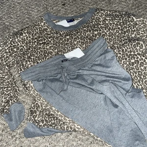 Splendid, two piece loungewear set Leopard Print , size small - Picture 1 of 8