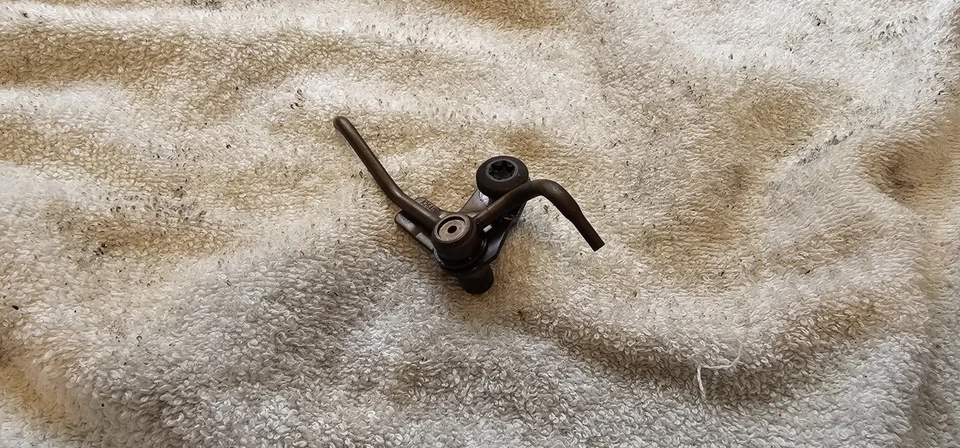 Mercedes Benz AMG M113k Oil squirter - Image 1 of 1