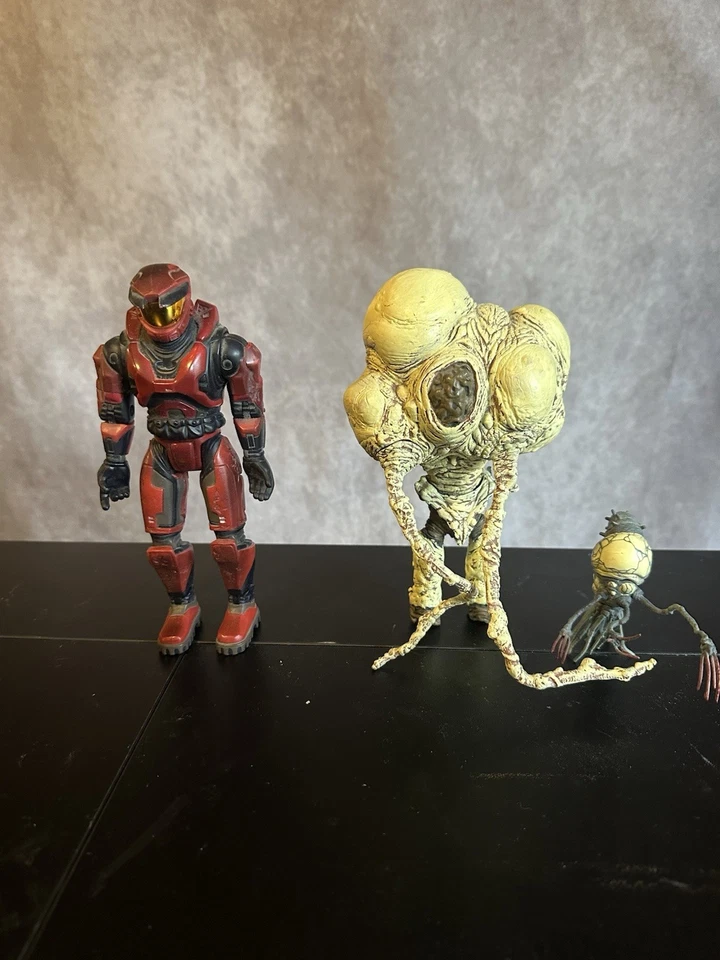 Halo Joyride Red Spartan And Flood Carrier Form - Image 1 of 1