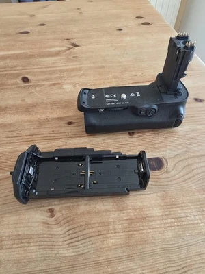 Canon BG-E16 Battery Grip for 7D II - Image 1 of 4