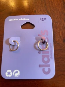 NEW Gold 1/2" Hoop Earrings from Claire's - Picture 1 of 2
