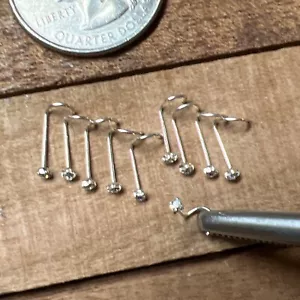 LOTTO 10 PZ 25g Argento Sterling BORCHIE NASO CRISTALLO TRASPARENTE OSSA NASO ANELLI - Foto 1 di 6