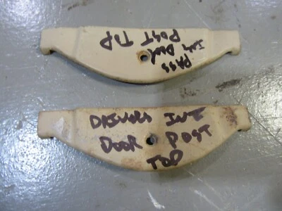 1965 年福特乡村轿车 4 门旅行车内部柱顶装饰饰边件 — 第 1/2 张图片