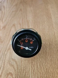 Fuel Level Gauge P/N 06339-01, 24V, Model 810, NOS, Mounting Hardware Included. - Picture 1 of 2