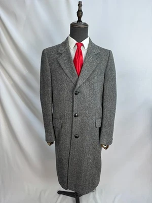 Vintage Union Made Classic wool Herringbone suit men OverCoat US Size 38L 40L - Image 1 of 4