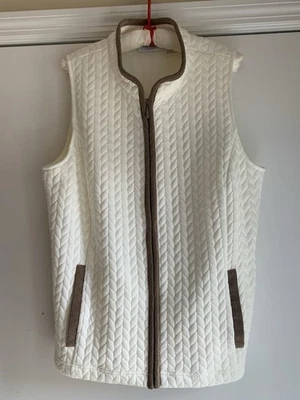 Womens White Trim Quilted Vest Sz14 Brown Trim Full Zip 2 Pockets Alfred Dunner. - Image 1 of 4