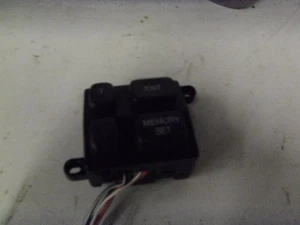 98 99 00 01 02 03 04 SEVILLE STS DRIVER MEMORY SWITCH 353639 - Picture 1 of 2