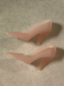 Vintage Barbie FASHION LUNCHEON Shoes #1656 Pale Pink Closed Toe Heels Pumps - Picture 1 of 4