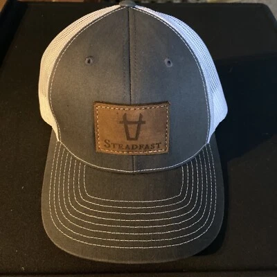 🔥 Richardson Hombres Cuero Firme Logo SnapBack Sombrero Gorra Camionero OSFM Foto 1 de 3