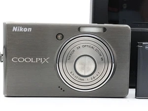 Nikon COOLPIX S500 Urban Black 7.1MP 3x Zoom Compact Digital Camera from Japan - Picture 1 of 14