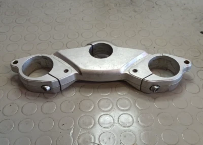 Piastra di sterzo superiore DUCATI ST2 ST4 - Immagine 1 di 3