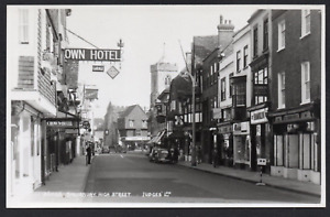 Postcard Salisbury Wiltshire the Crown Hotel in High Street shops RP