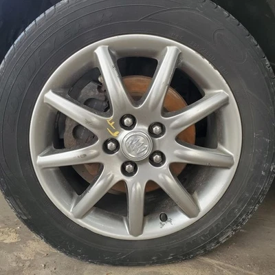 Rueda 17x7 9 radios acabado plateado Opt N75 ID Hbx se adapta 06-08 LUCERNA 1146676 Foto 1 de 4