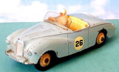  Dinky Toys No.107 Sunbeam Alpine Sports Car 1955-1959. Free P&P to UK.  — 第 1/4 张图片